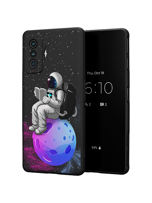 Силиконовый чехол для Xiaomi Redmi K50 Gaming Edition "Космонавт с книгой"