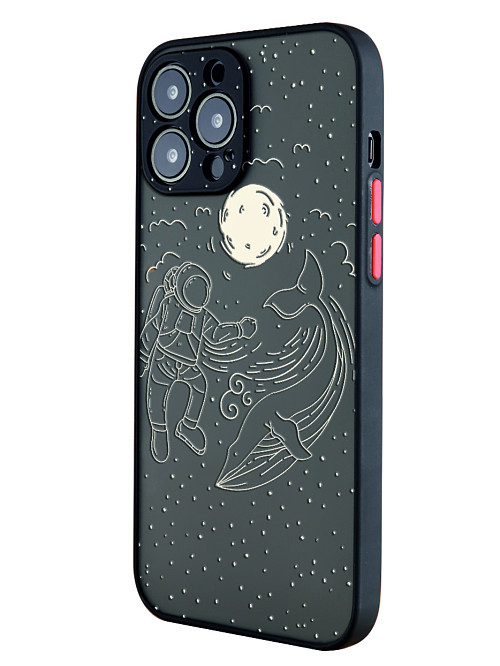 Противоударный чехол для Apple iPhone 13 Pro Max "Космонавт и кит"
